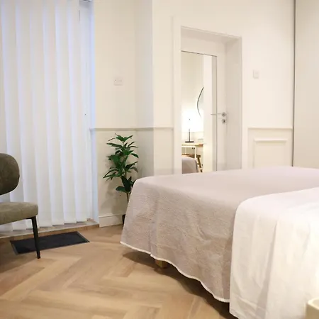 In Style Apartment *